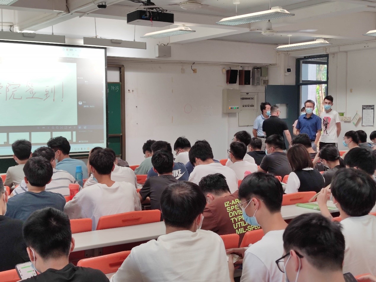 新学期首日线下上课视察工作-计算机科学与技术学院(软件学院、网络空间安全学院)